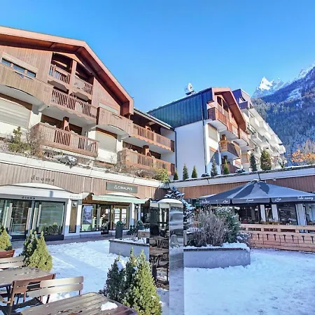 Morgane Et Lyret - Mont-blanc Chamonix